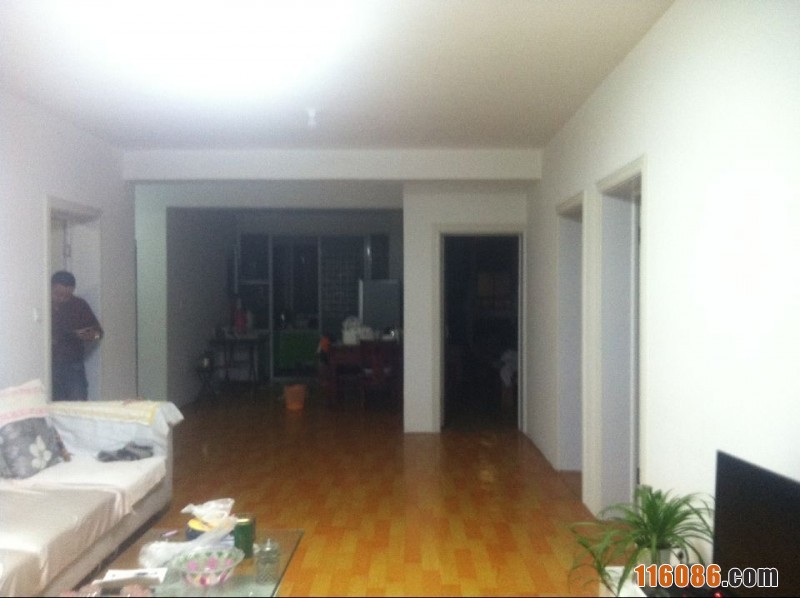 世纪华庭 学区房 4房2厅2卫  送车库